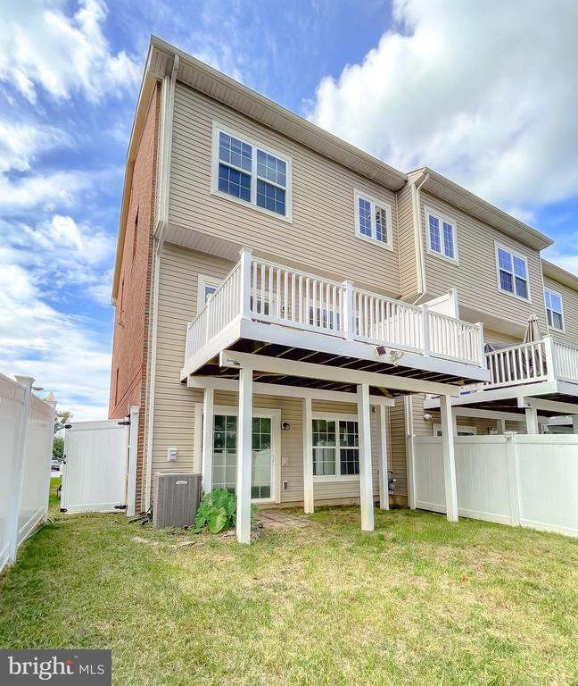 Building Photo - 2728 Coppersmith Pl