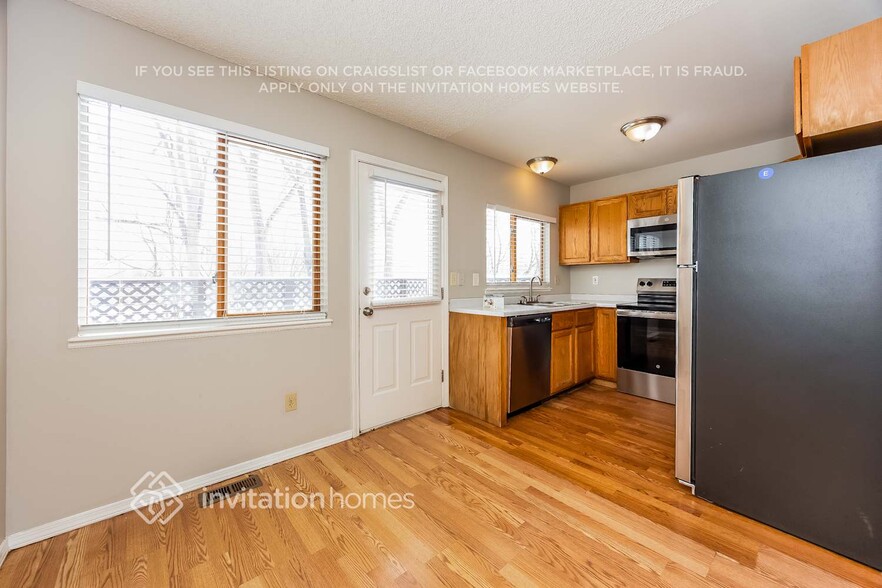 Building Photo - 425 Autumn Pl