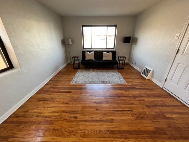 Building Photo - 5422 Chippewa St