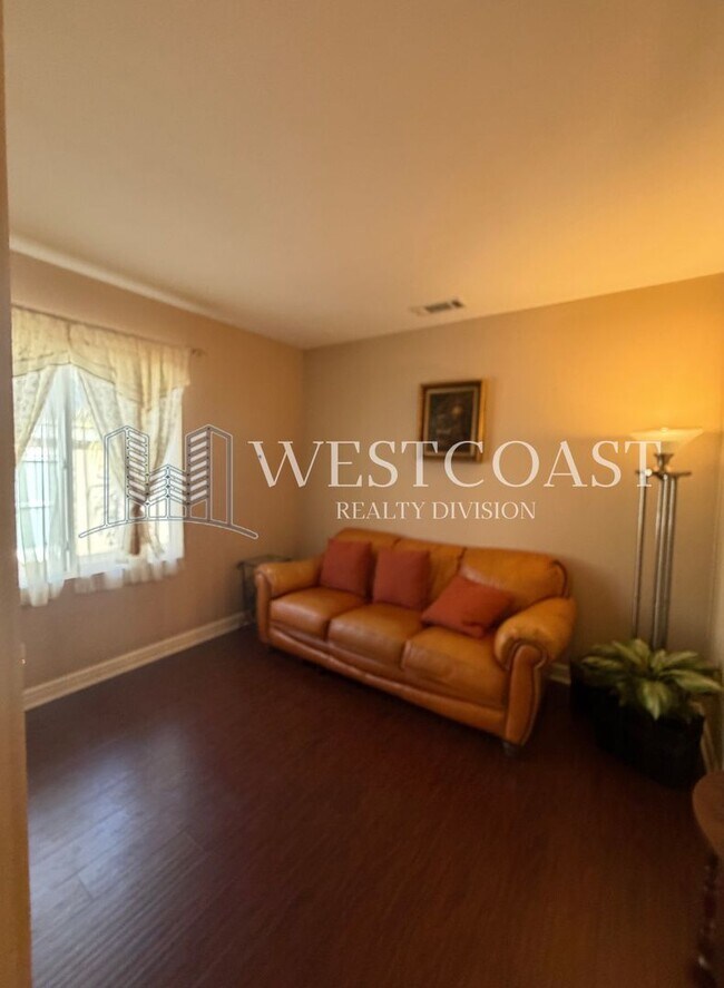 Building Photo - Spacious 5-Bedroom Luxury Home with 5.25 Baths in Temecula – Over 4,300 Sq Ft