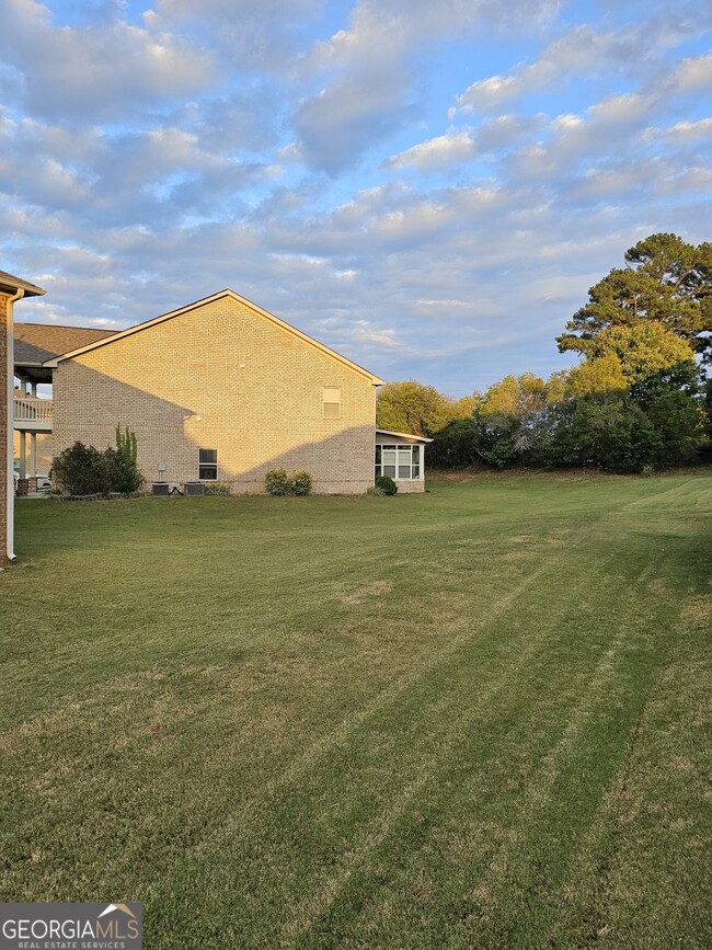 Building Photo - 977 Spanish Moss Tr