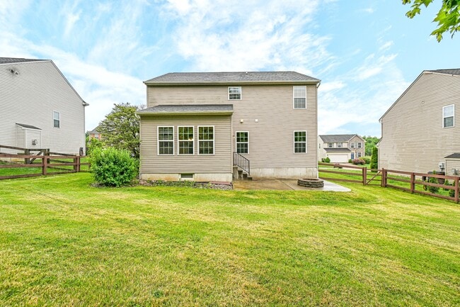 Building Photo - 8453 Forest Valley Dr