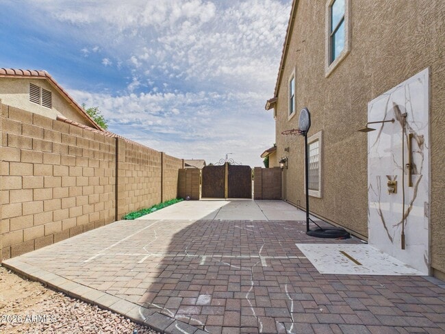 Building Photo - 7446 W Tumblewood Dr