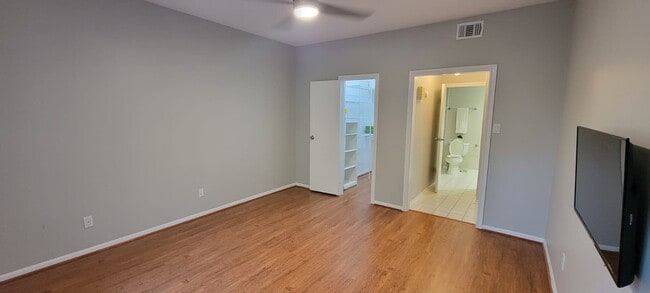 Building Photo - 11711 Memorial Dr