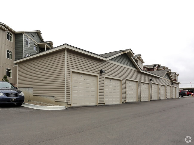 Building Photo - Copper Creek Apts