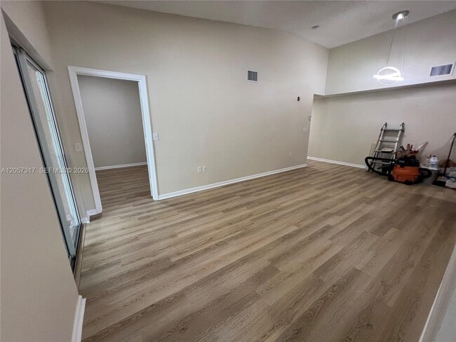 Building Photo - 3261 Sabal Palm Manor