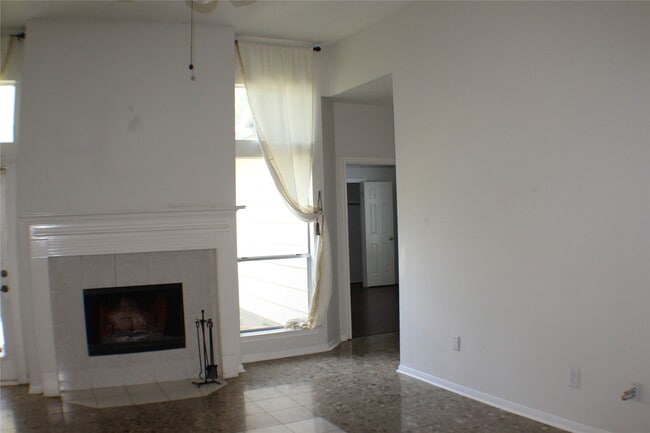 Building Photo - 119 Lissa Ln