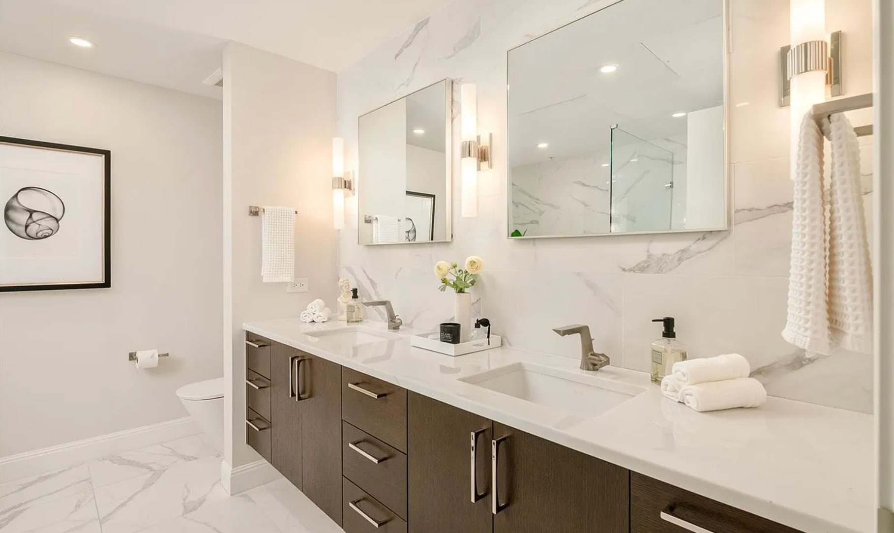 Building Photo - 1590 Little Raven St