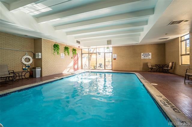 Building Photo - 800 N Pearl St