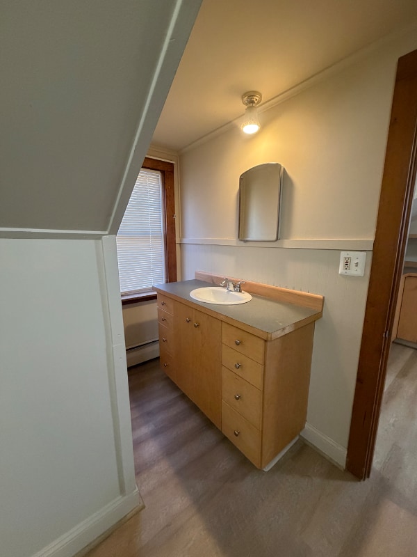 Building Photo - 190 Hoskins Rd