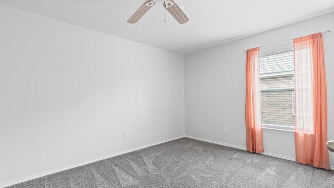 Building Photo - 22848 Lantern Hills Dr