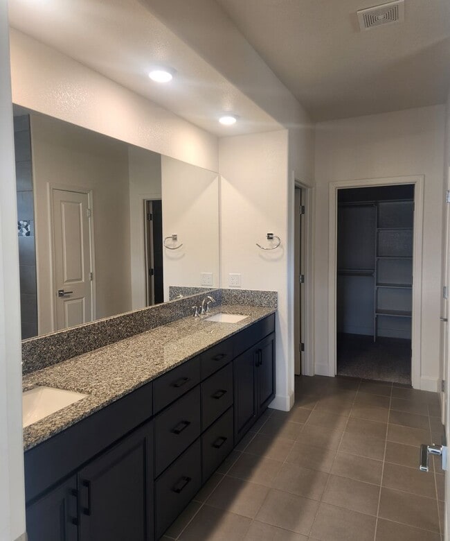 Building Photo - Beautiful Damonte Ranch Home