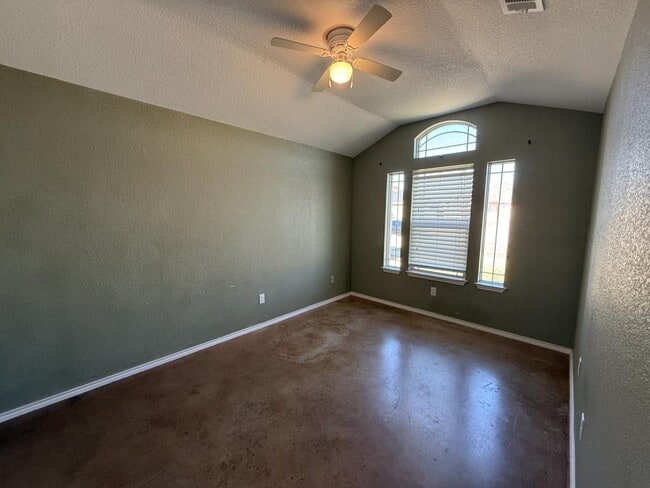 Building Photo - 3202 Rockwall Dr