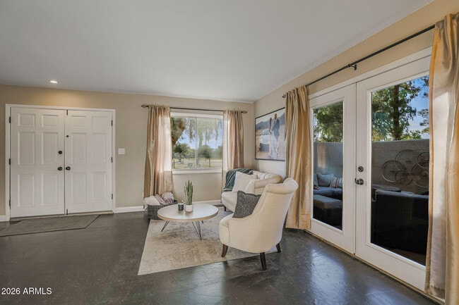 Building Photo - 4240 N 81st St