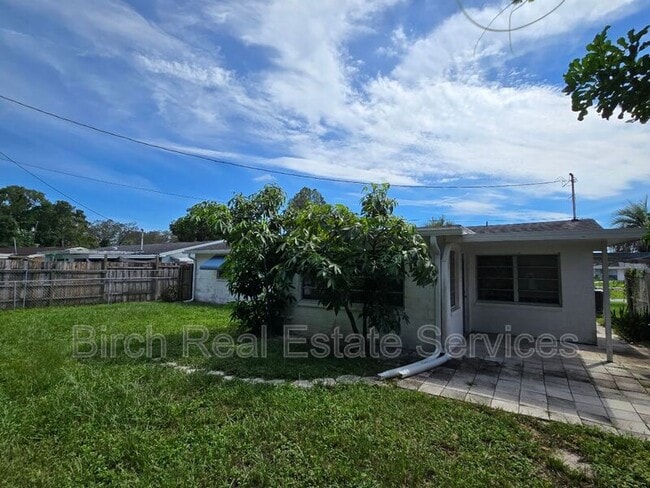 Building Photo - 4847 Aegean Ave