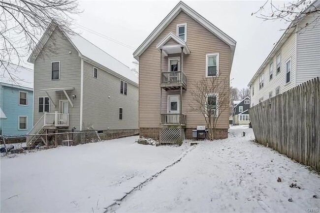 Building Photo - 328 Tennyson Ave