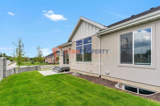 Building Photo - 7632 S Waverly Hls Ln