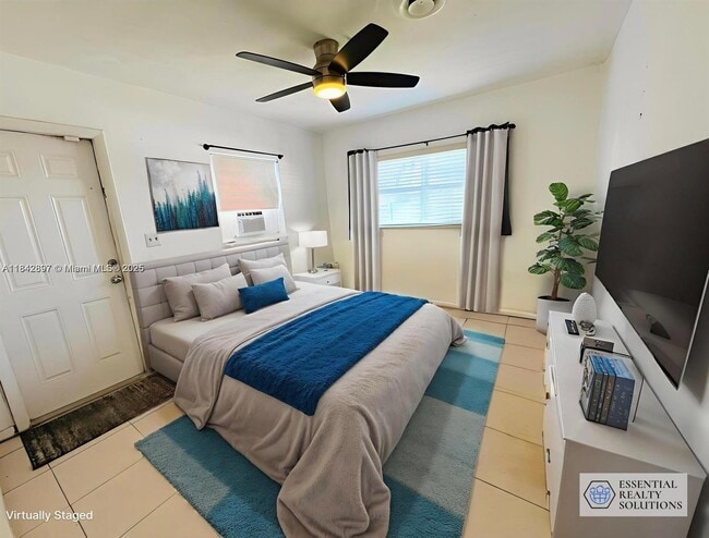 Building Photo - 2235 Coolidge