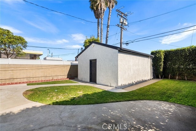 Building Photo - 324 13th St