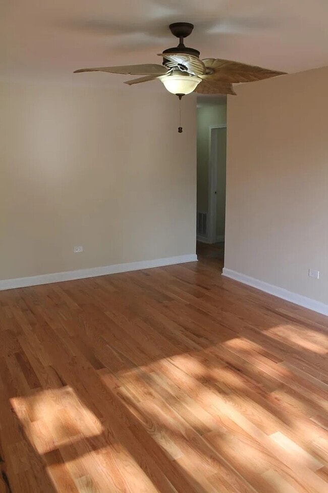 Building Photo - 18003 Greenview Terrace