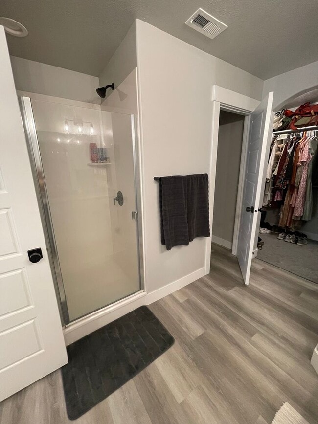 Building Photo - 3 Bed / 2.5 Bath Beautiful Lehi Home – $2,...