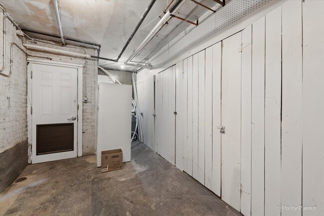 Building Photo - 5430 N Campbell Ave