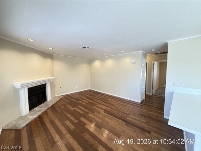 Building Photo - 705 Rock Springs Dr