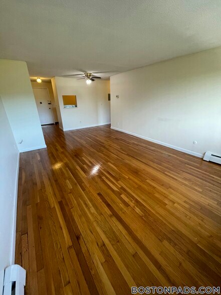 Building Photo - 66 Homer Ave