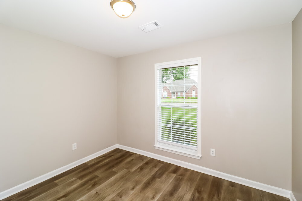 Building Photo - 35 Lakewood Cove