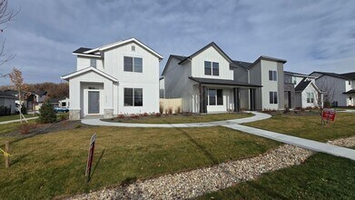 Building Photo - Beautiful NEW Home