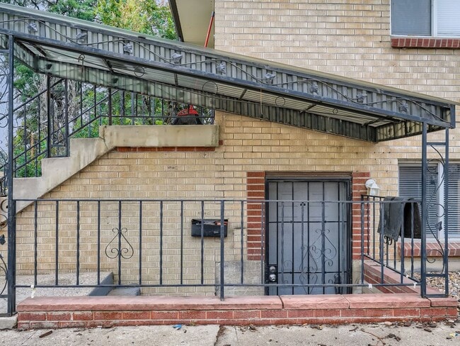 Building Photo - 1738 Boston Street