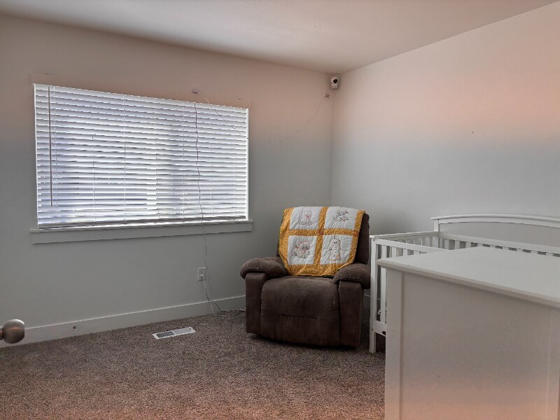 Building Photo - 3136 S 400 W
