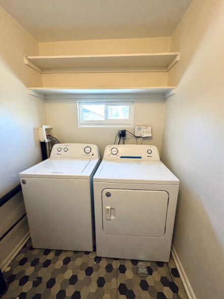 Building Photo - 3647 Adams St