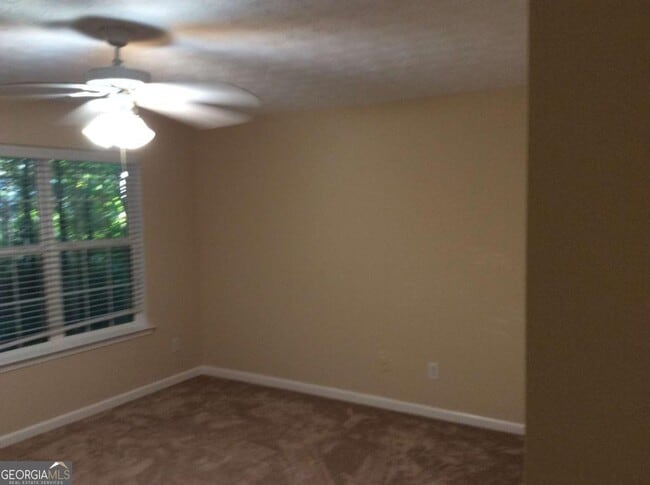Building Photo - 4015 Yellow Pine Ct