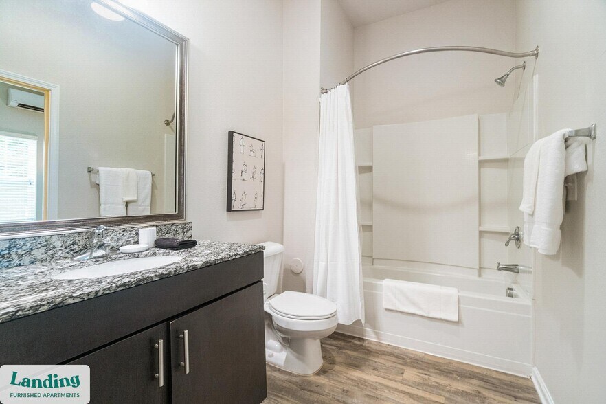 Building Photo - 655 W Mallard Creek Church Rd