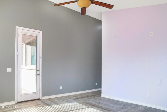 Building Photo - 46011 W Keller Dr