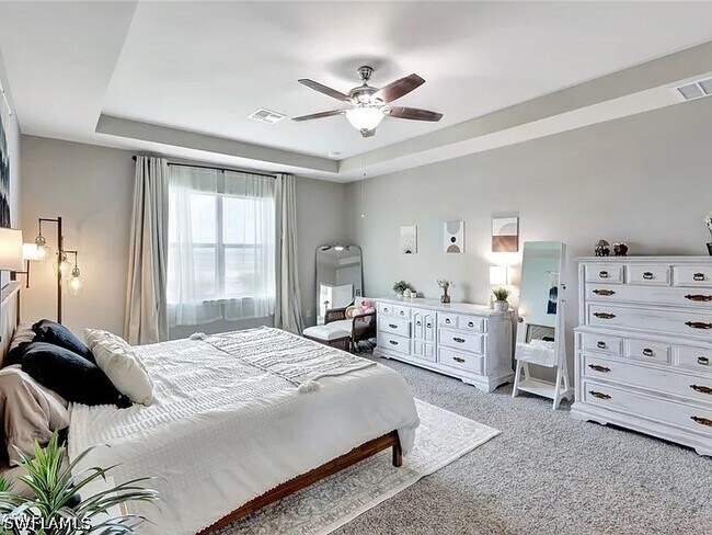 Building Photo - 43837 Cattleman Dr