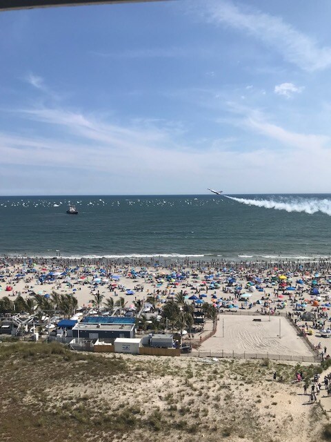 Building Photo - 2715 Boardwalk