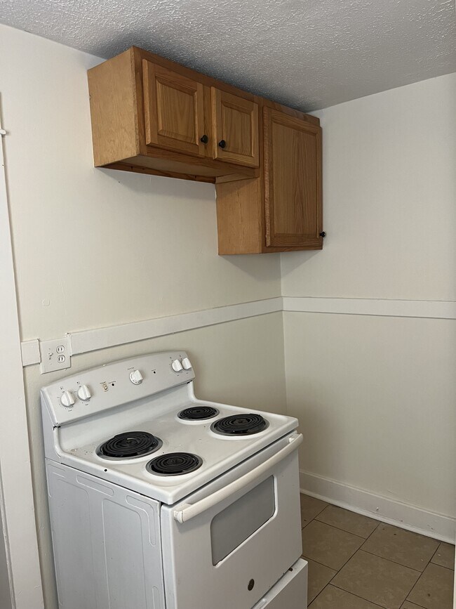 Building Photo - 1925 Brookline Ave