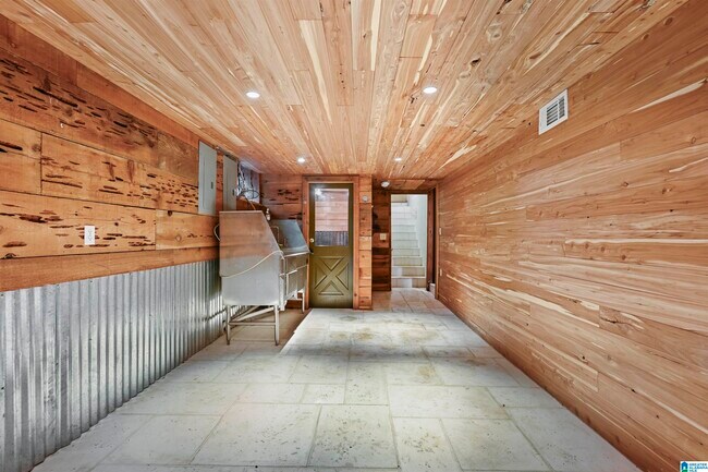 Building Photo - 4644 Old Looney Mill Rd