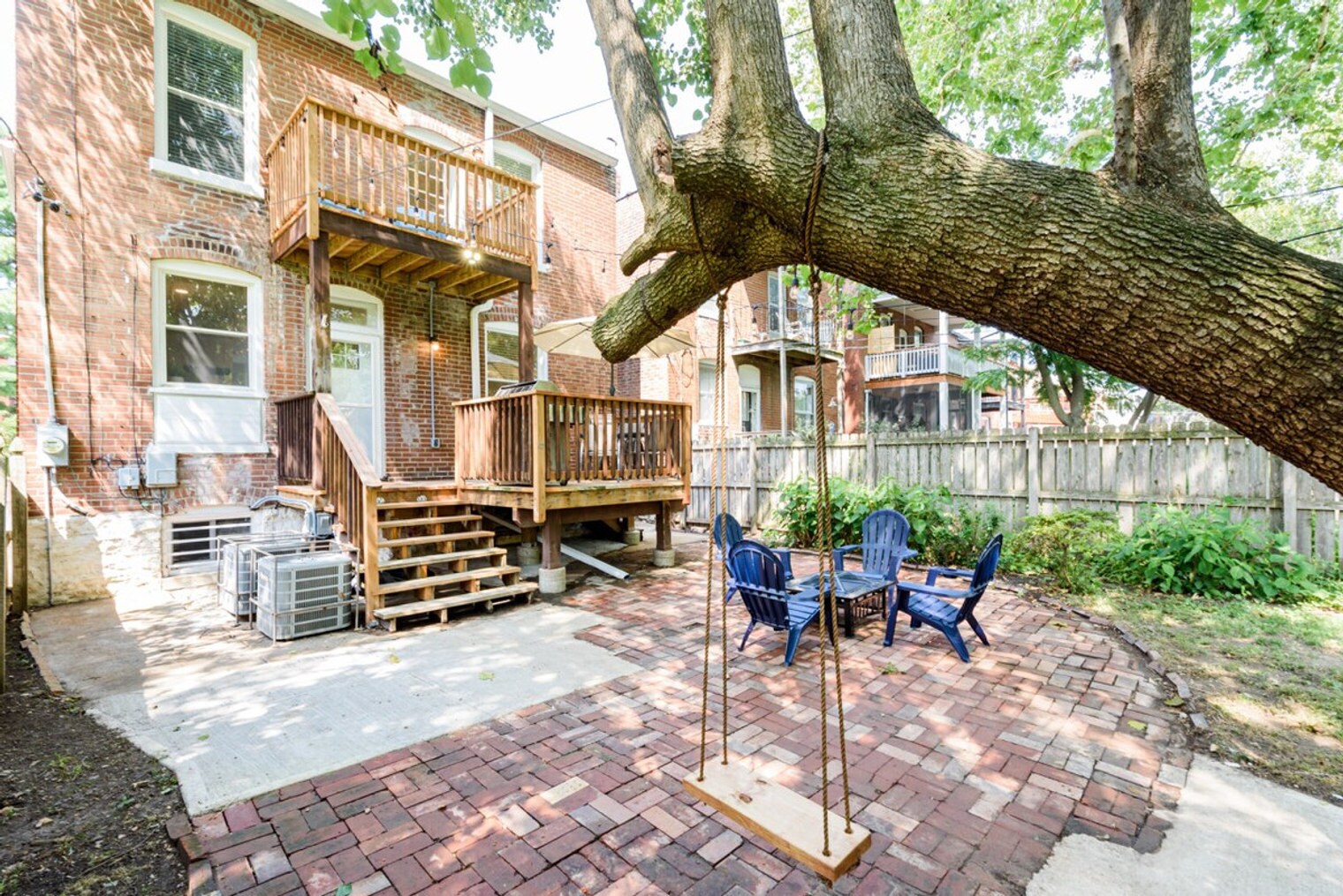 Building Photo - 3971 Juniata St