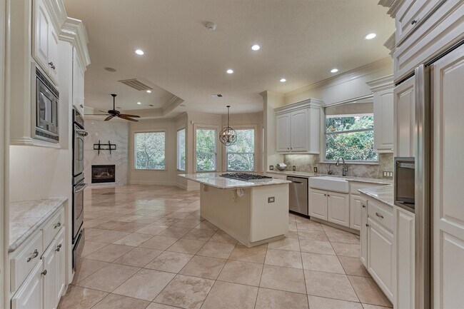 Building Photo - 94 E Bracebridge Cir