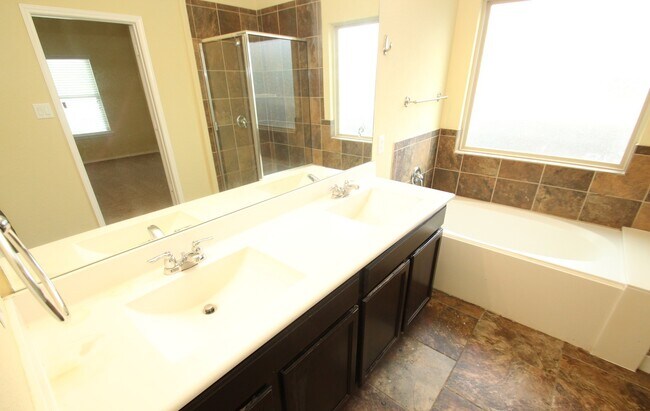 Building Photo - 9859 Marbach Rd