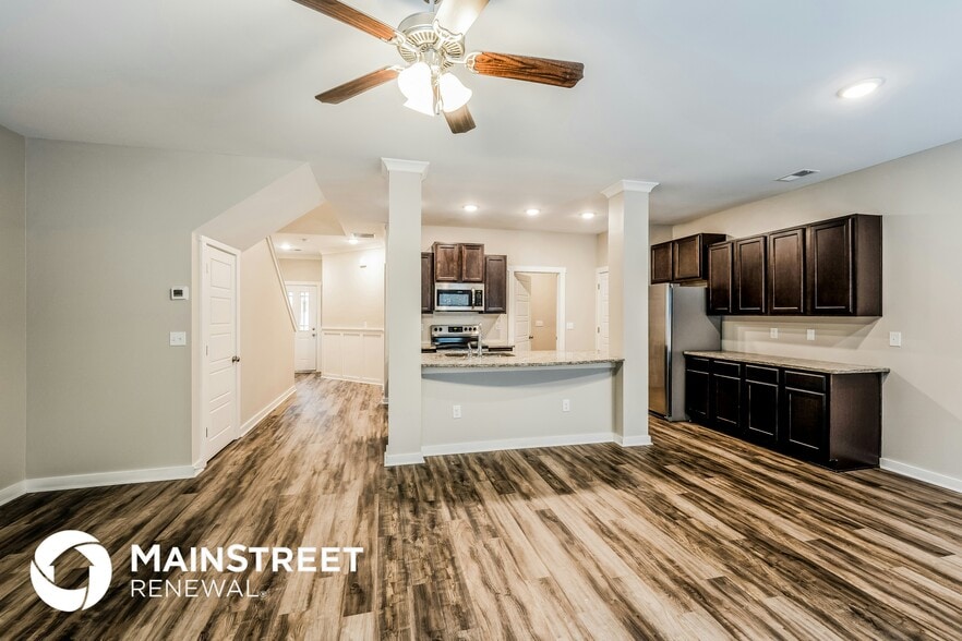 Building Photo - 635 Briar Ridge Cir