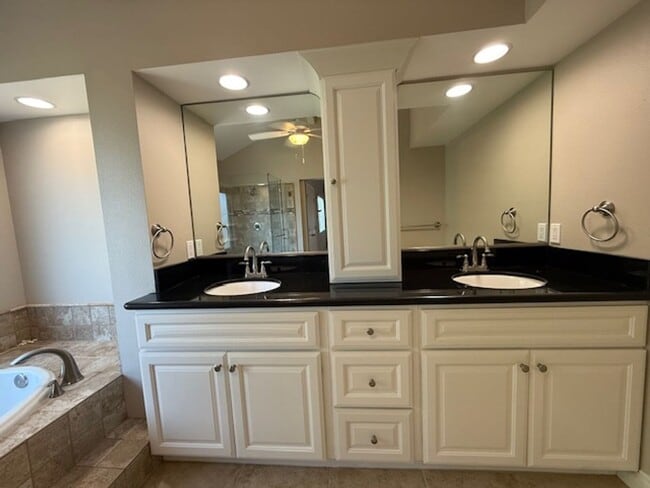 Building Photo - White Picket Fence Home in Irvine