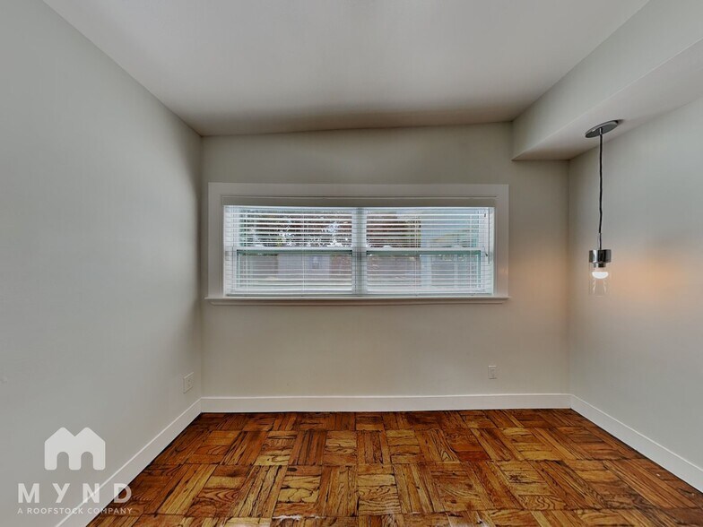 Building Photo - 3404 Leslie Dr