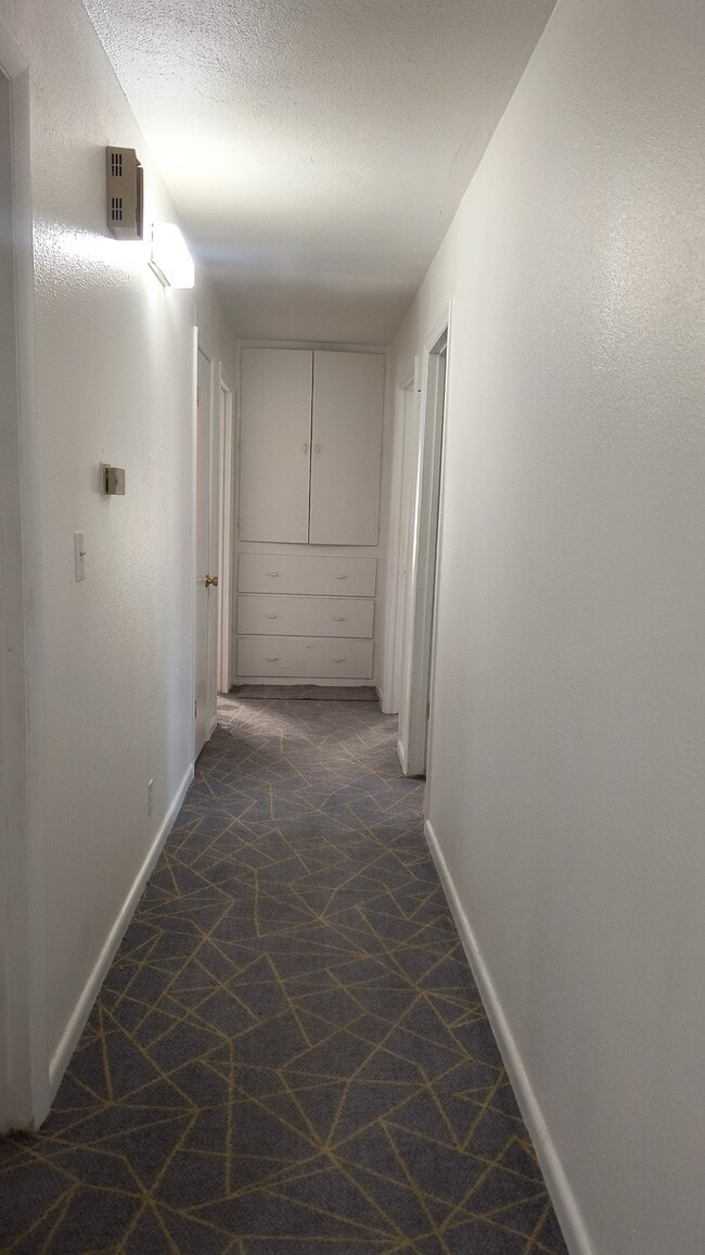 Building Photo - 5008 Bobo Rd