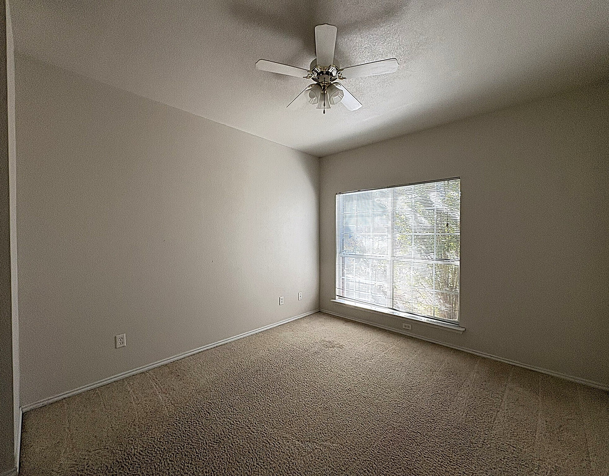 Building Photo - 2313 Modoc Dr