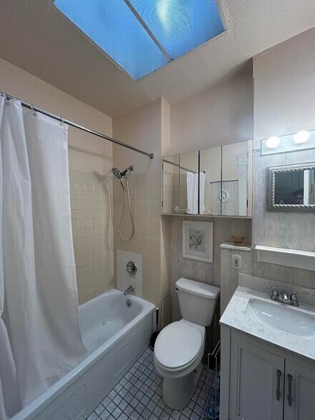 Building Photo - 2092 Murray Hill Rd