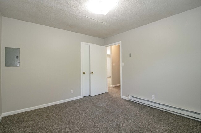 Building Photo - 1432-B McCan